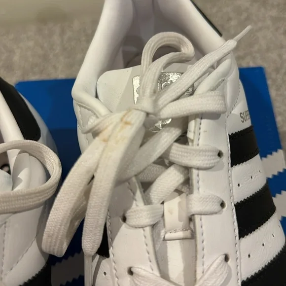 Adidas Superstar silver metal cap toe sneakers - Picture 3 of 8